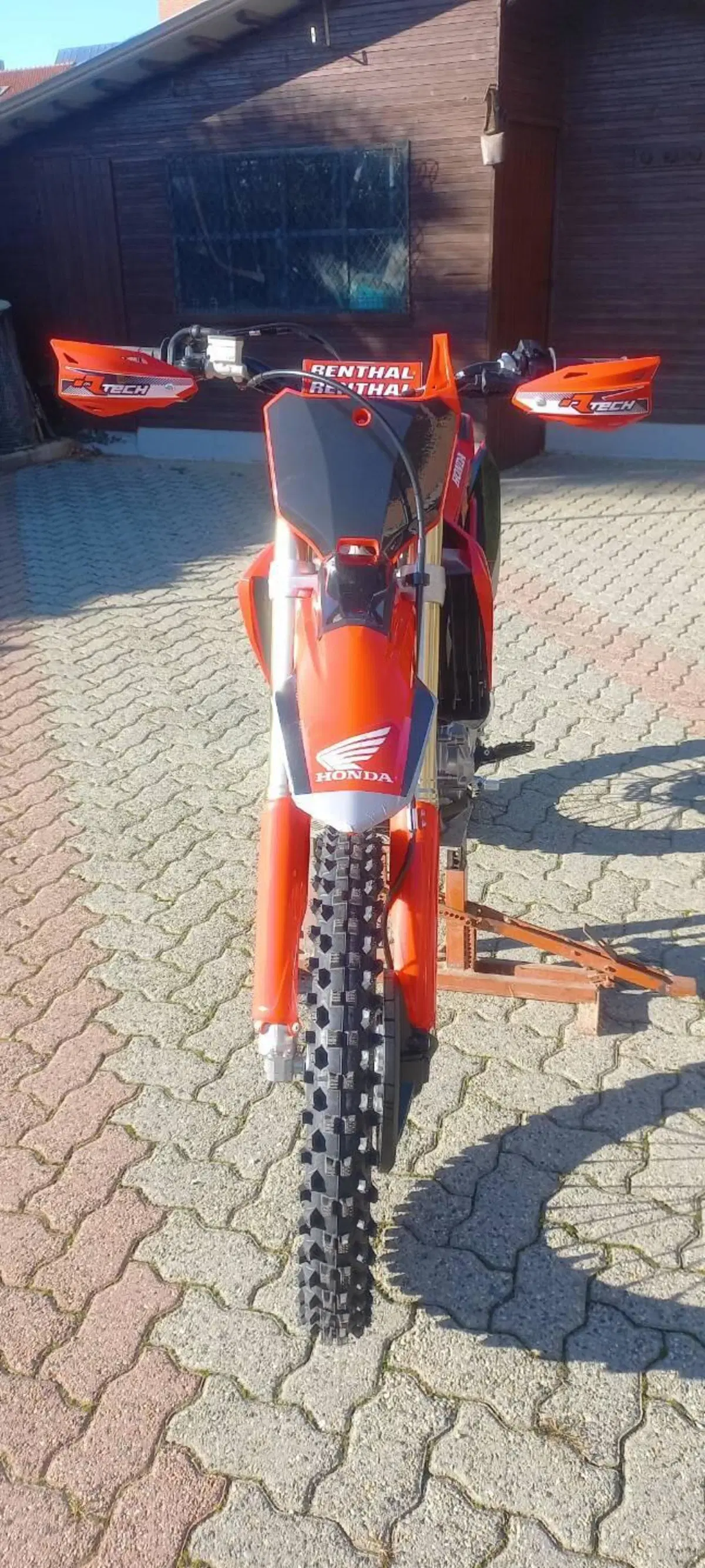 Honda CRF 250R (2026) (2)