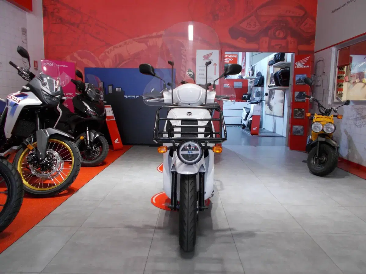 Sym Symphony 125 Cargo (2025 - 26) (6)
