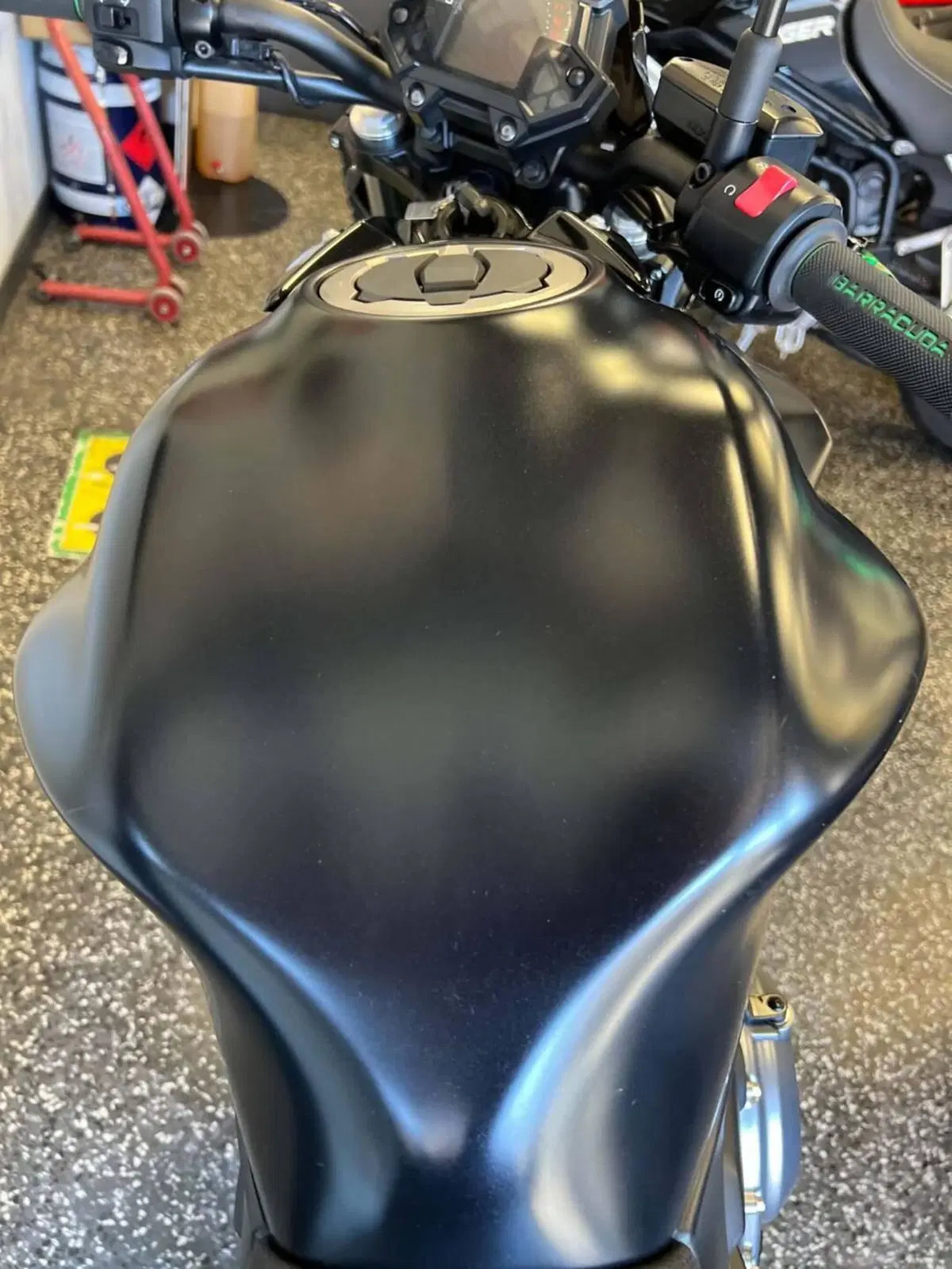 Kawasaki Z 650 (2017 - 19) (11)
