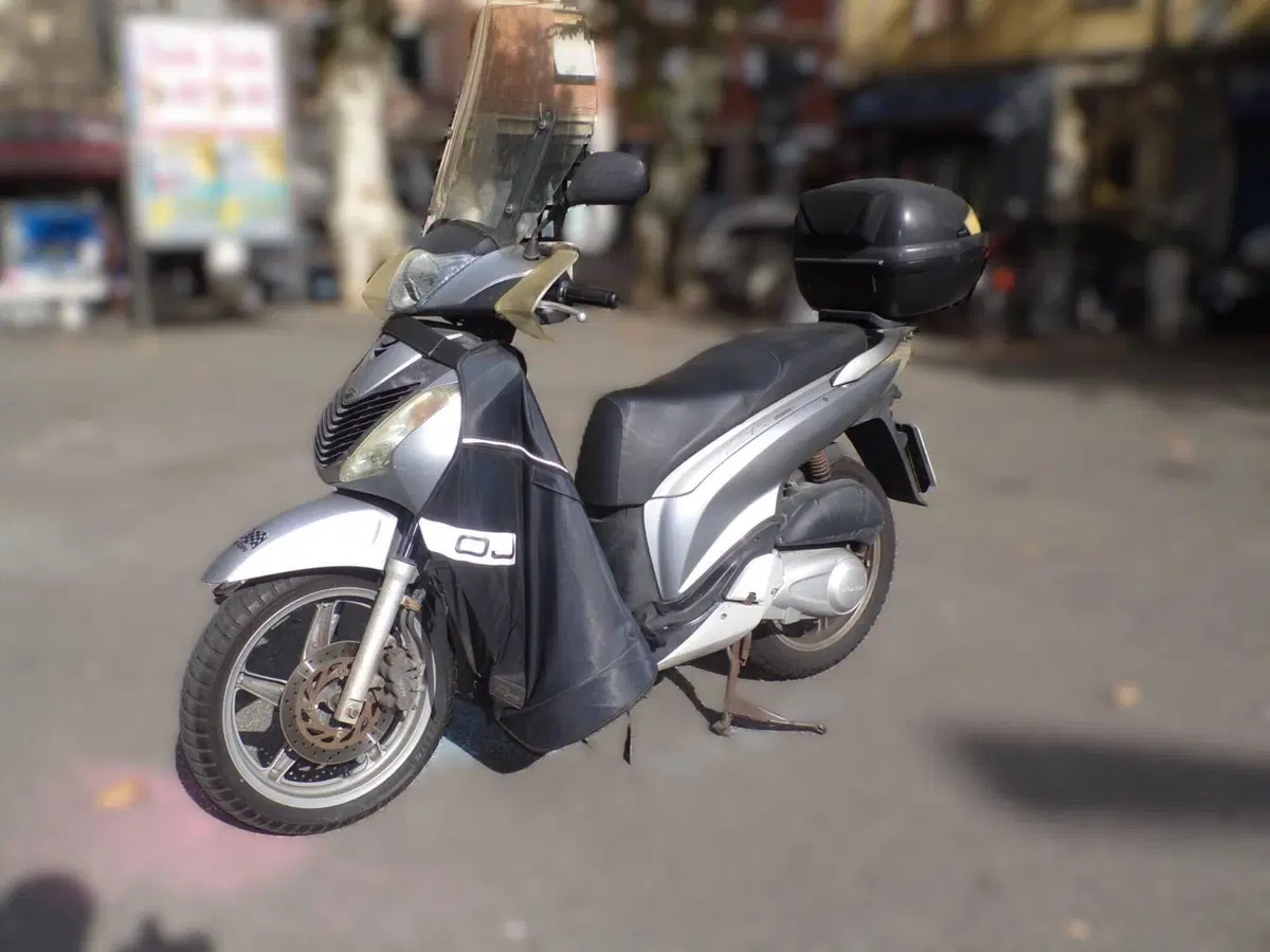 Honda SH 125 i (2009 - 12) (4)