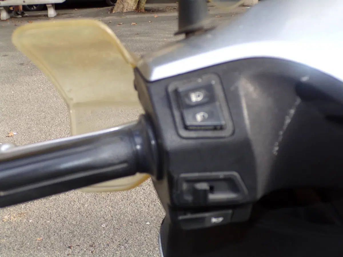 Honda SH 125 i (2009 - 12) (10)