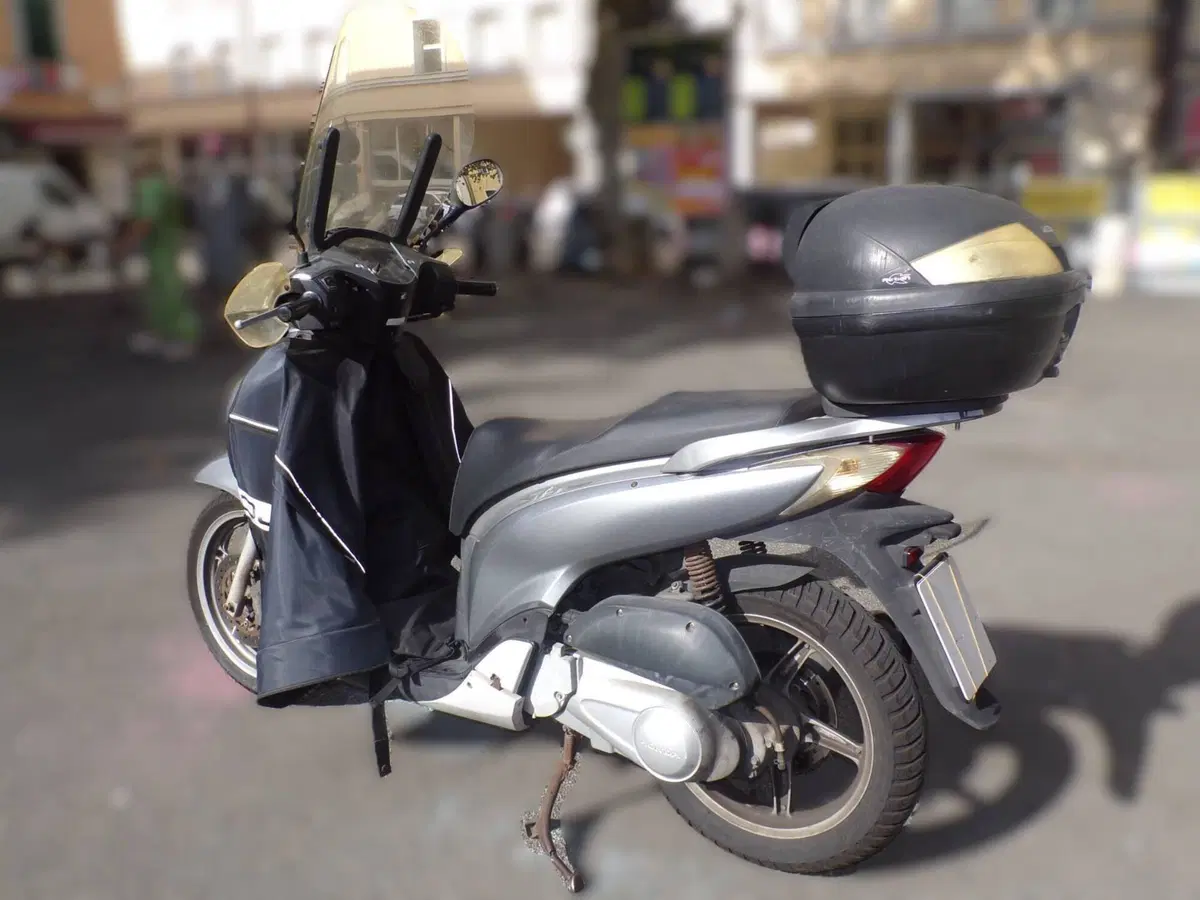 Honda SH 125 i (2009 - 12) (17)
