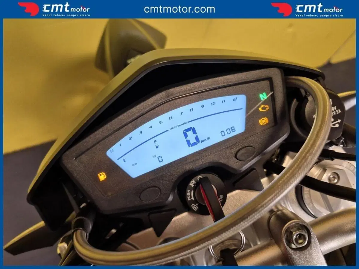 Swm SM 125 R (2025 - 26) (5)