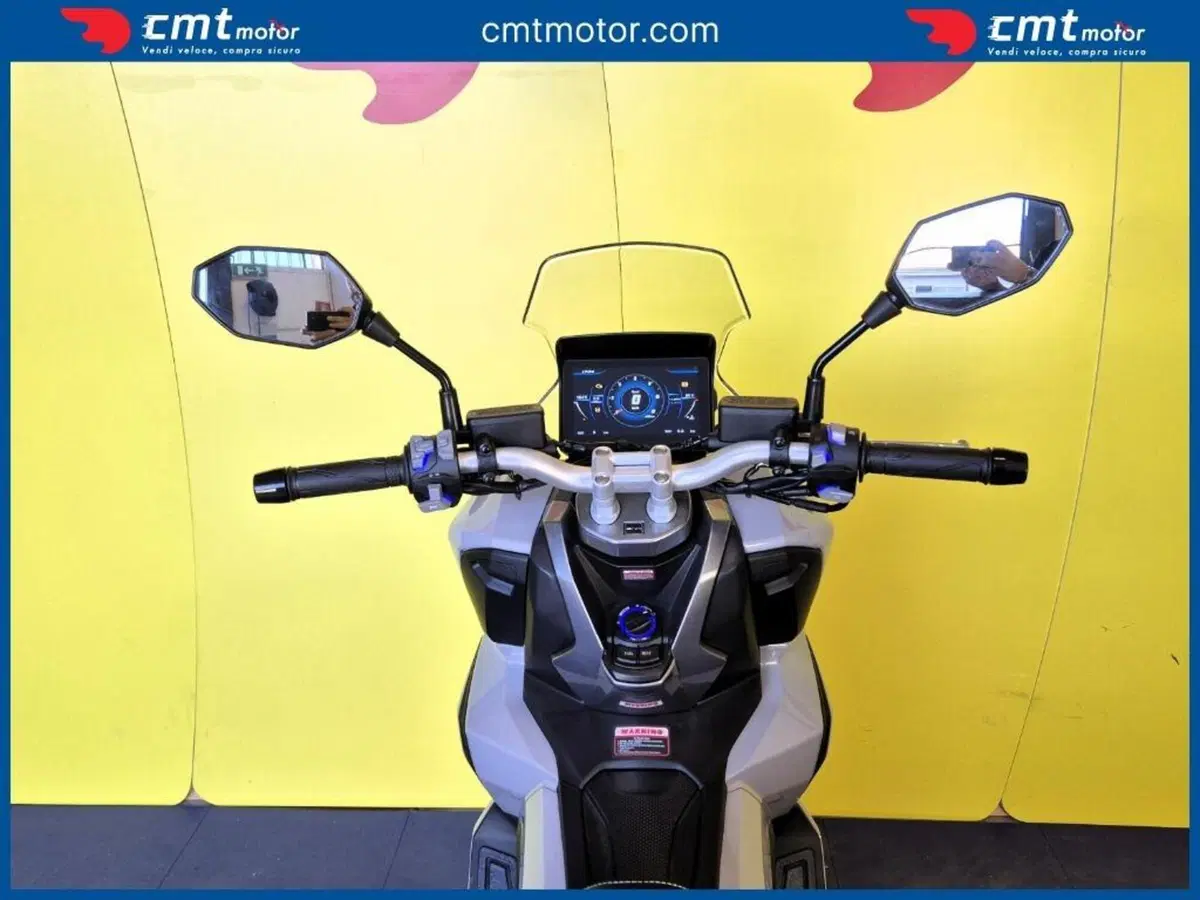 Swm Venturo 125 (2026) (11)