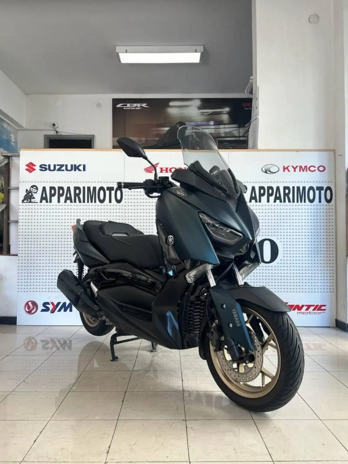 Yamaha X-Max 300 (2021 - 24) (2)