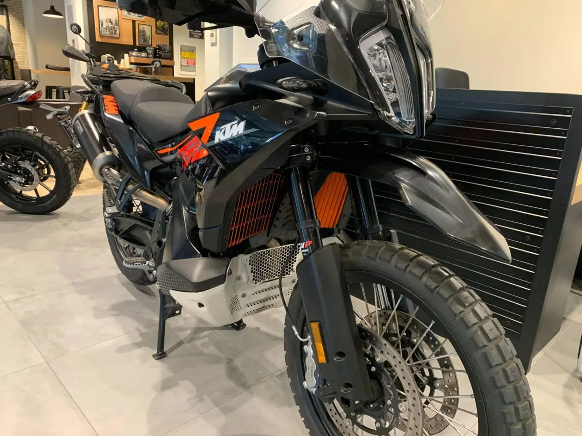KTM 790 Adventure (2025 - 26) (4)