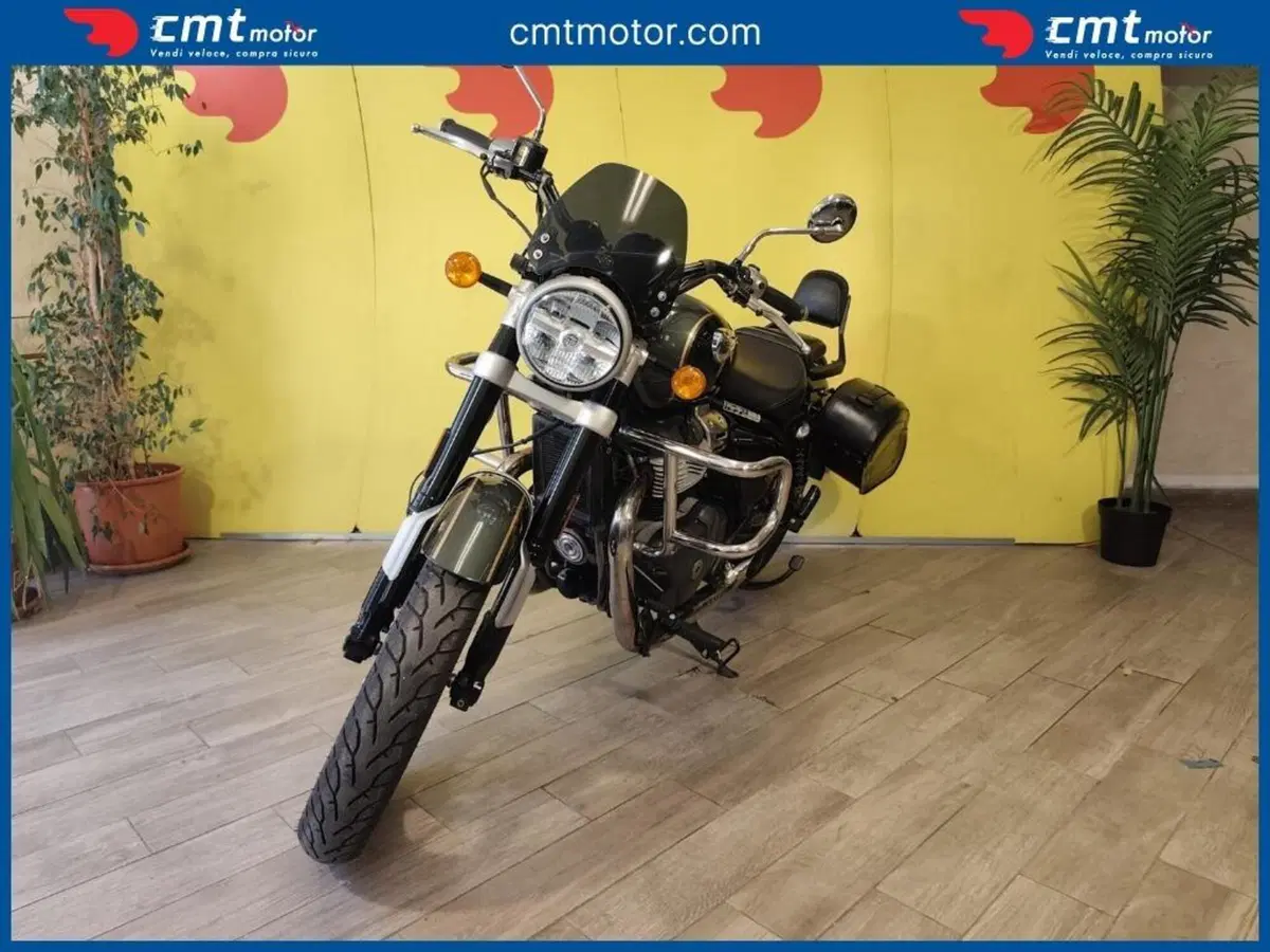 Royal Enfield Super Meteor 650 (2023 - 26) (8)