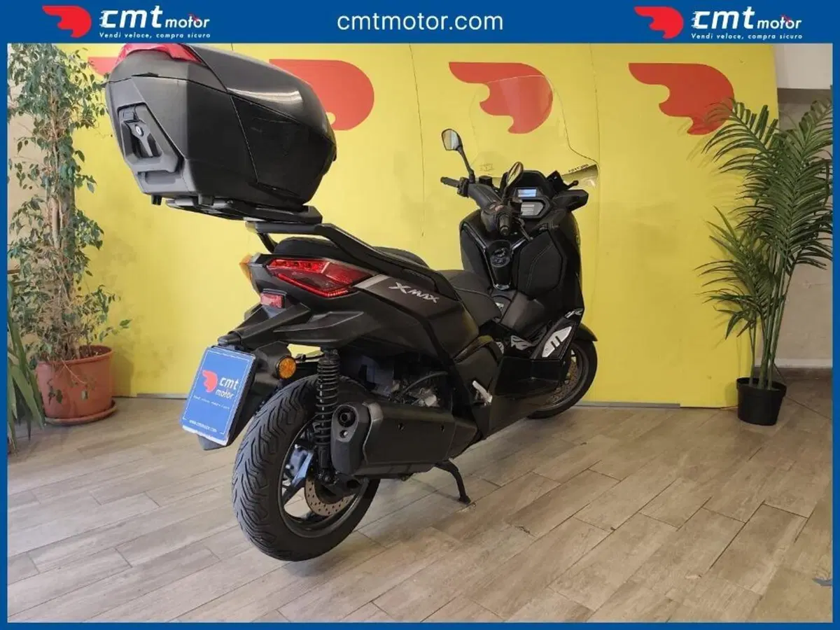 Yamaha X-Max 300 Tech Max (2021 - 24) (4)