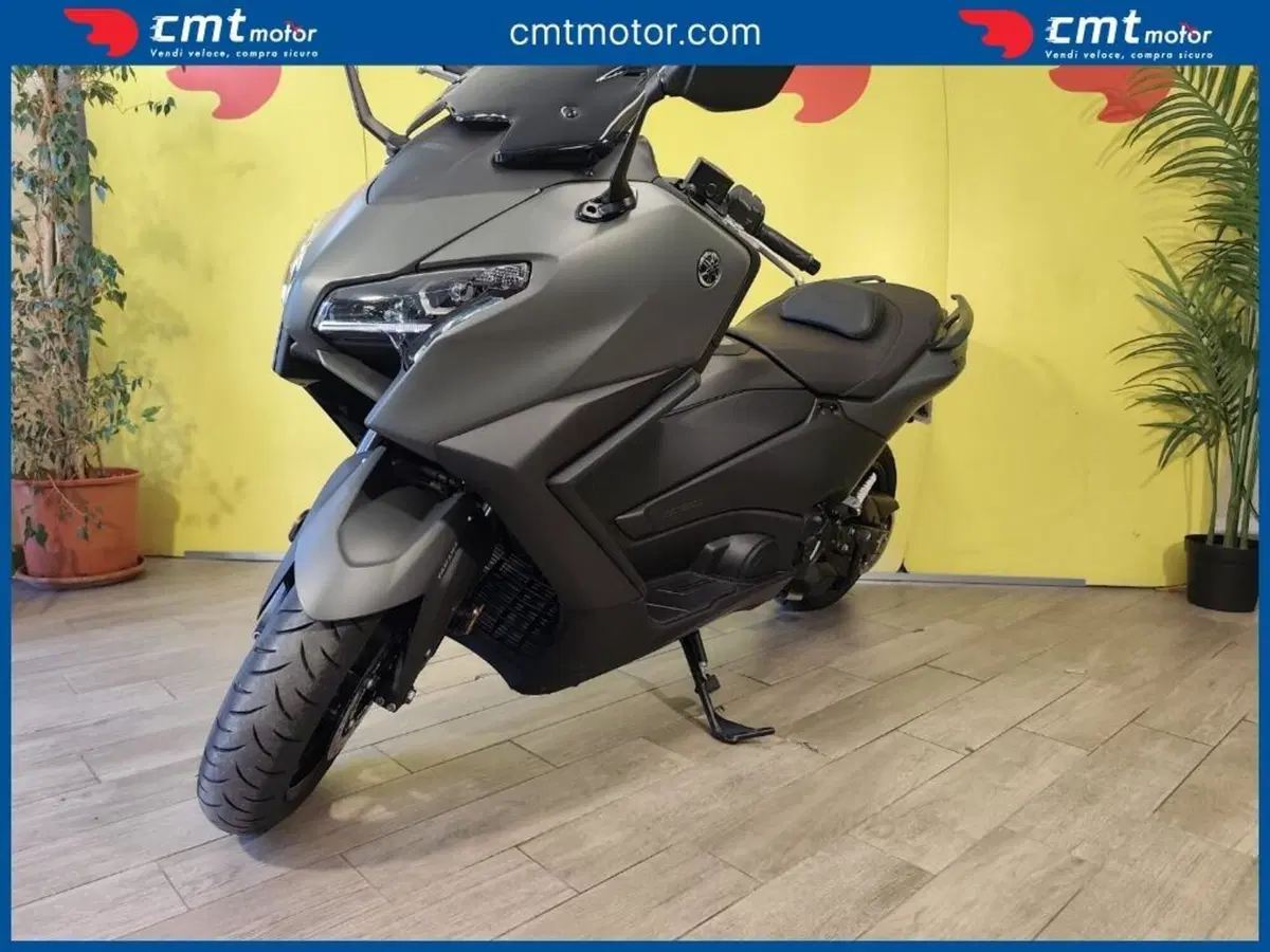 Yamaha T-Max 560 (2025 - 26) (7)