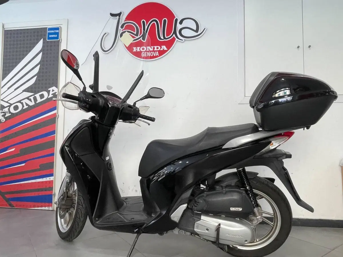 Honda SH 150i ABS (2013 - 16) (5)