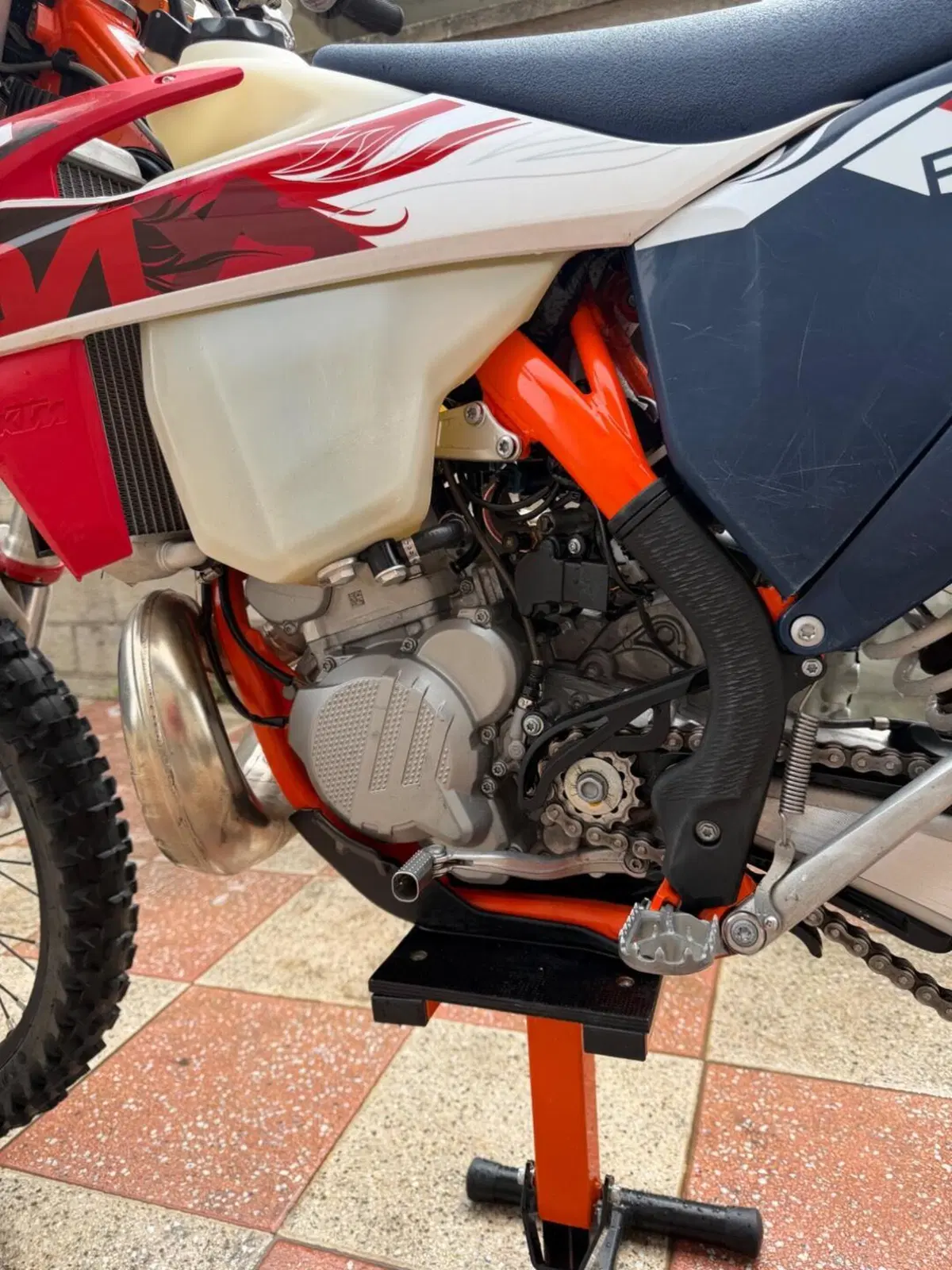 KTM 250 EXC-F Six Days (2023) (4)