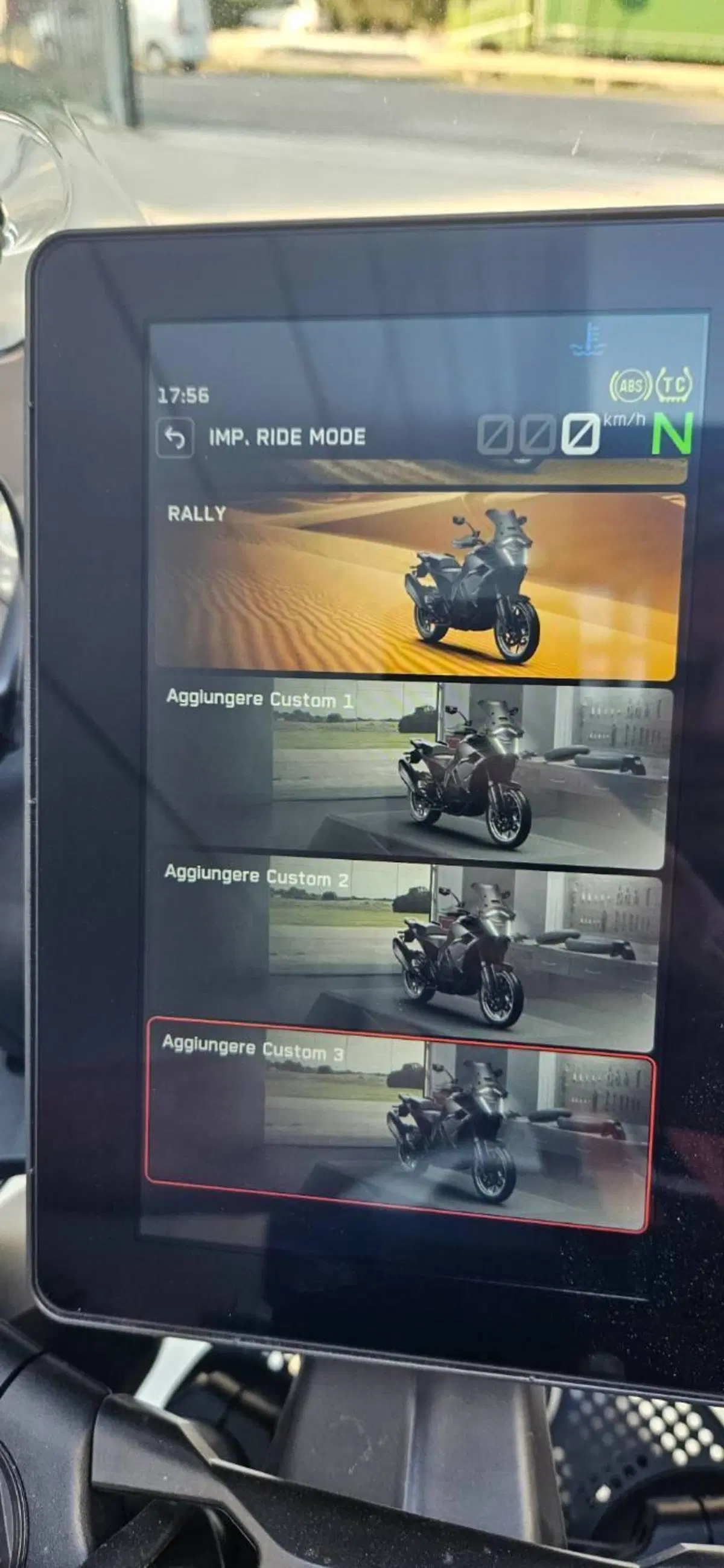 KTM 1390 Super Adventure S EVO (2026) (11)