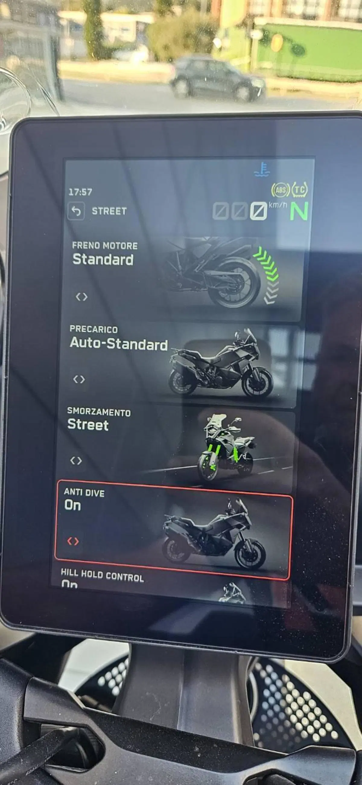 KTM 1390 Super Adventure S EVO (2026) (13)