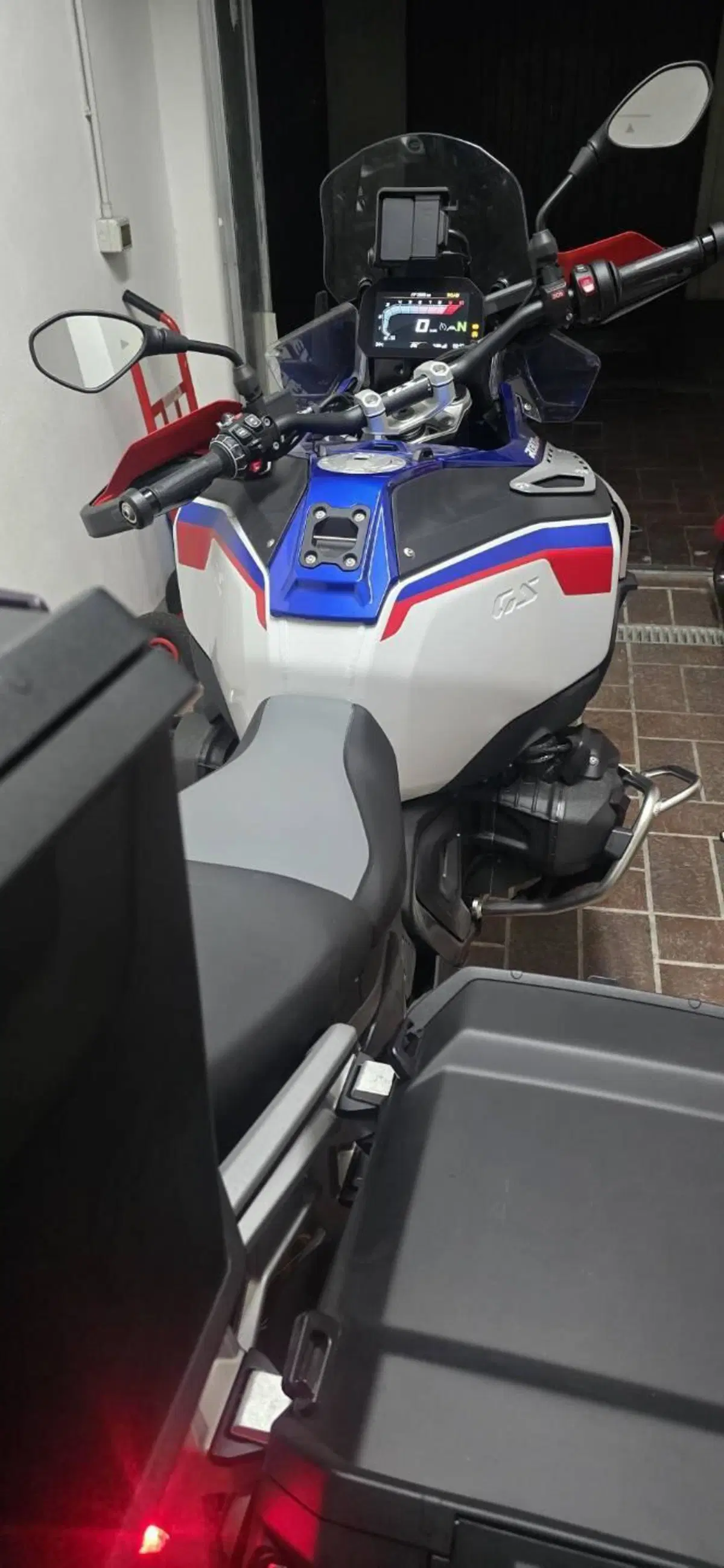 Bmw R 1300 GS Adventure Trophy (2025 - 26) (6)