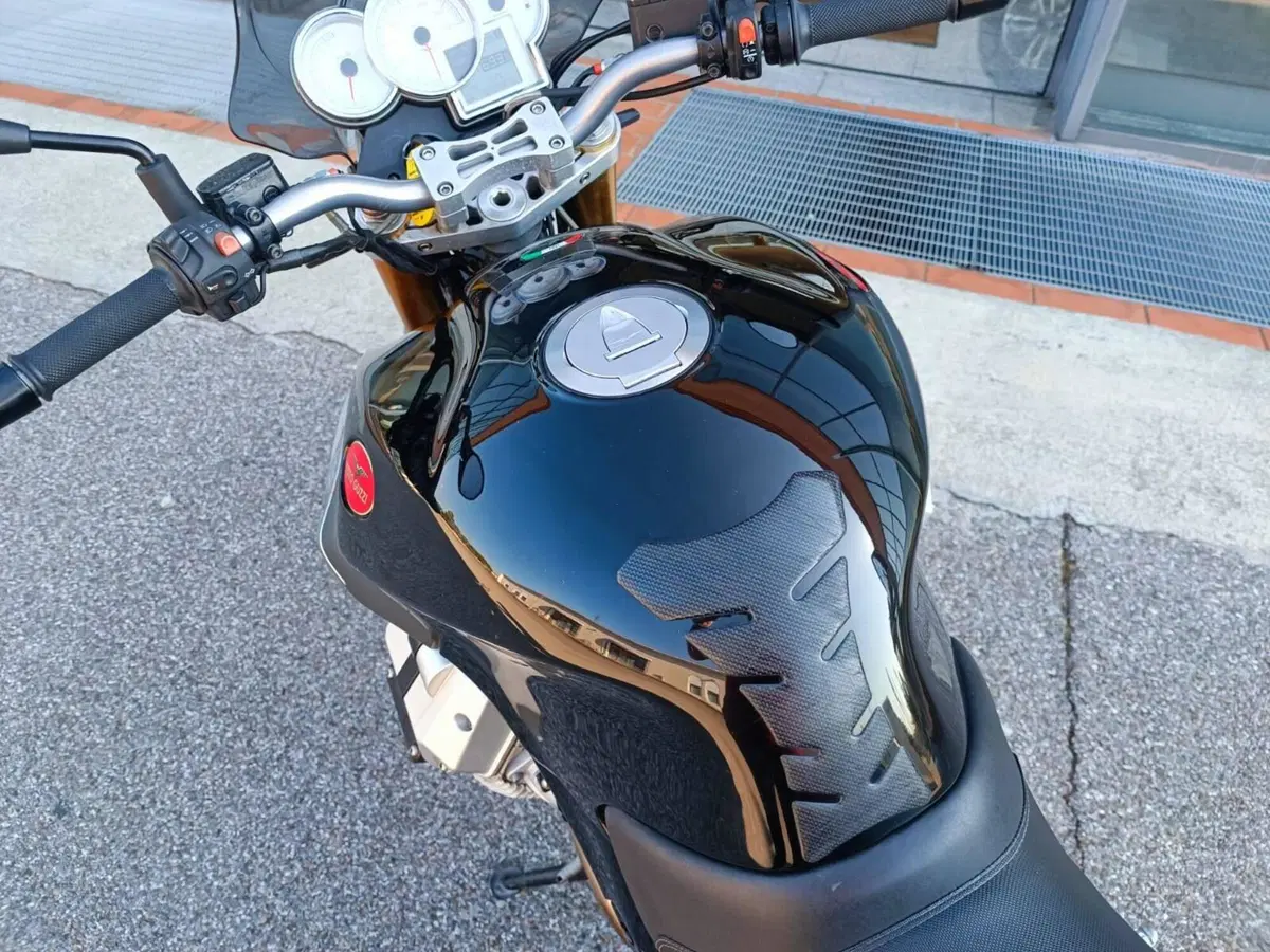 Moto Guzzi Sport 1200 (2006 - 08) (2)