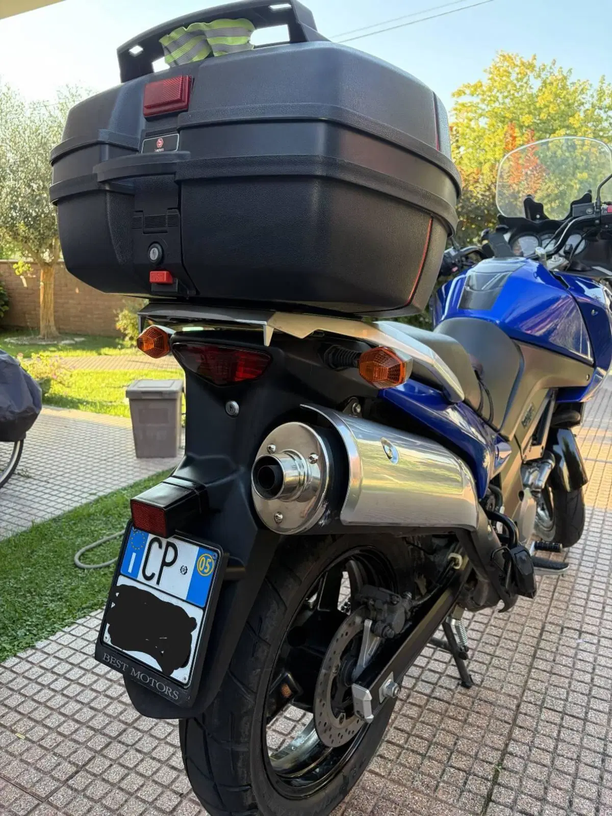 Suzuki V-Strom 650DL (2004 - 06) (2)