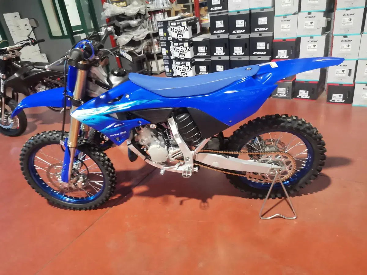 Yamaha YZ 125 (2027)