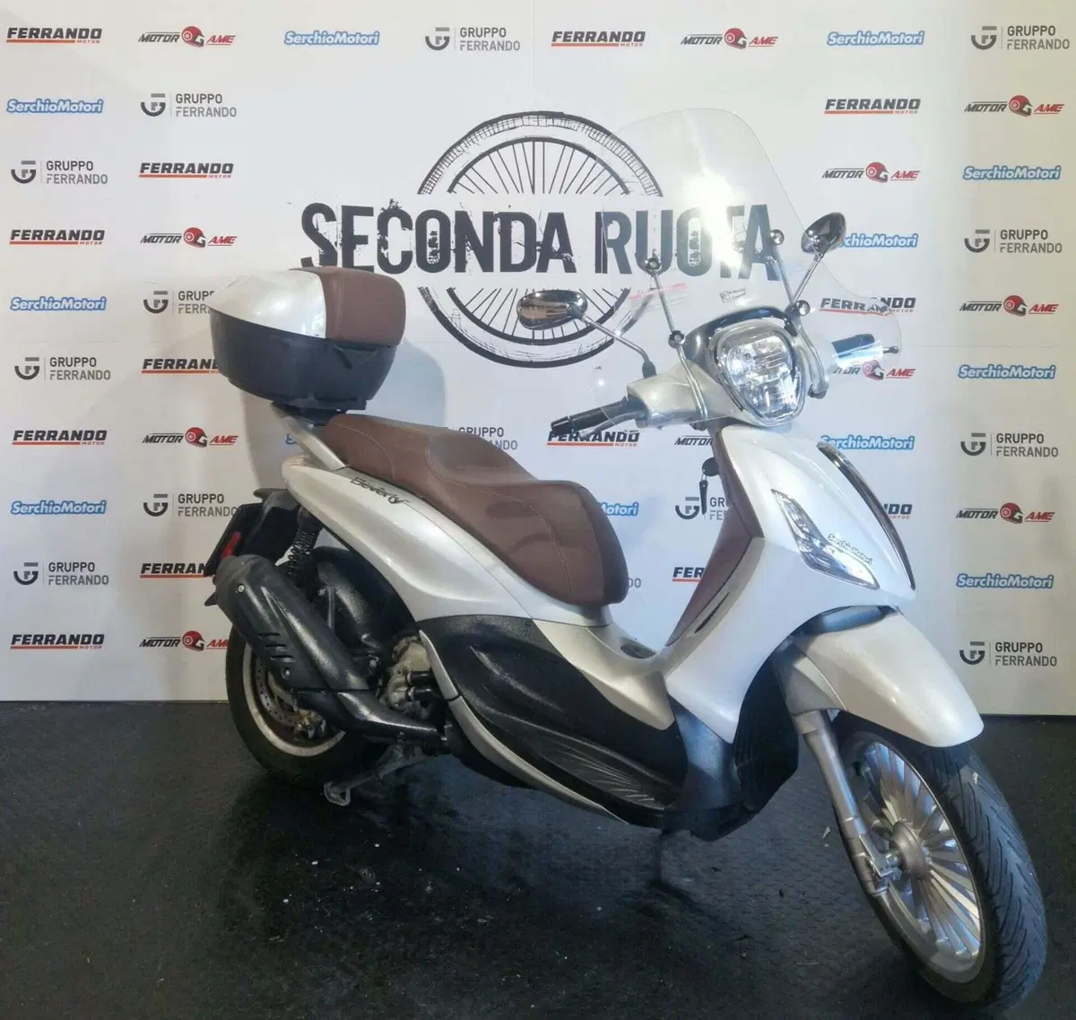 Piaggio Beverly 300 i.e. ABS-ASR (2016 - 20) (4)