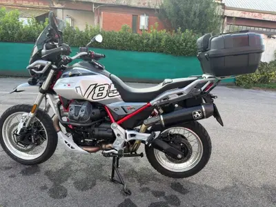 Moto Guzzi V85 TT (2024 - 26) usata