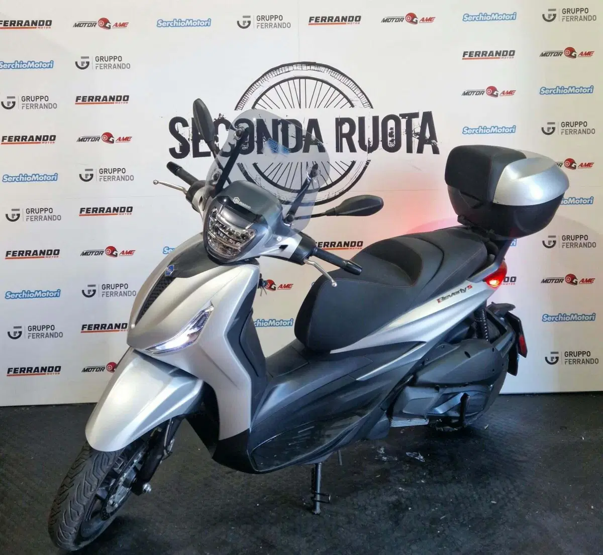 Piaggio Beverly 300 Hpe (2021) (3)