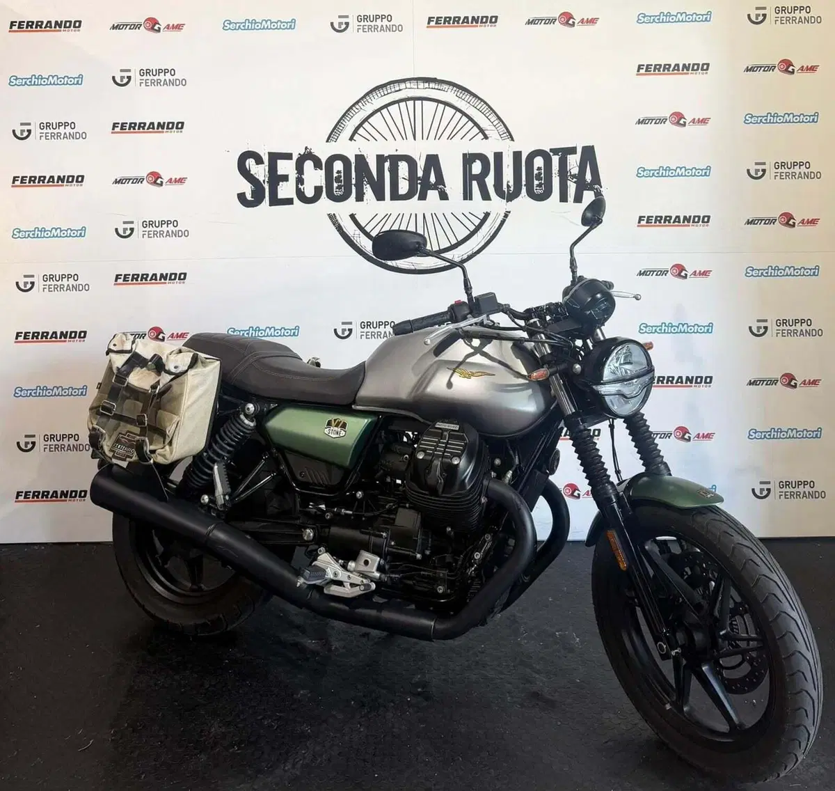 Moto Guzzi V7 Stone Centenario (2021 - 22) (4)
