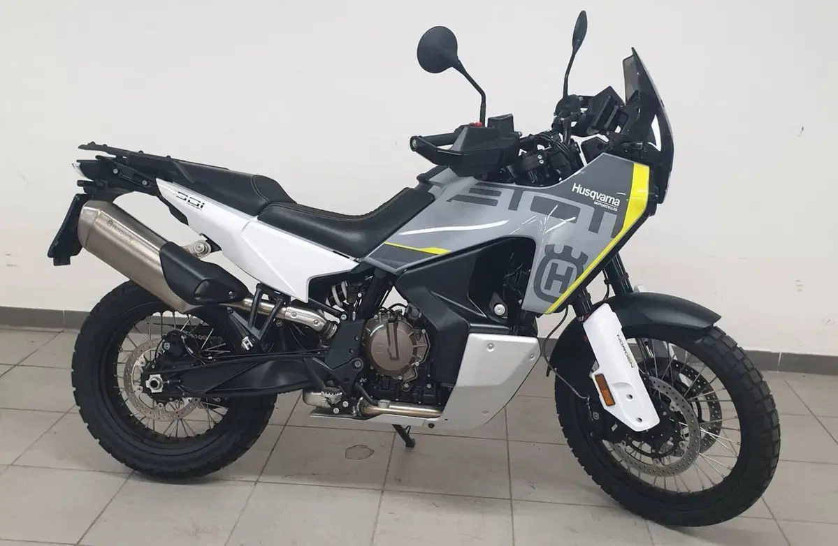 Husqvarna Norden 901 (2022 - 26) (2)