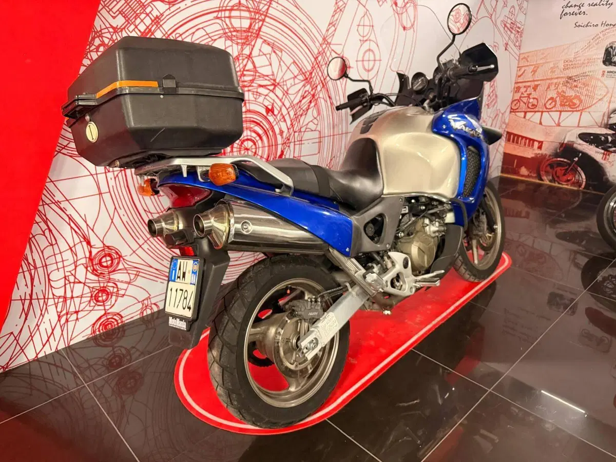 Honda Varadero 1000 (1999 - 02) (4)
