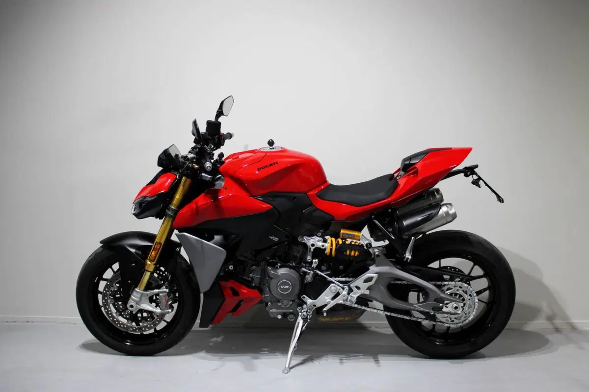 Ducati Streetfighter V2 S (2025 - 26) (4)