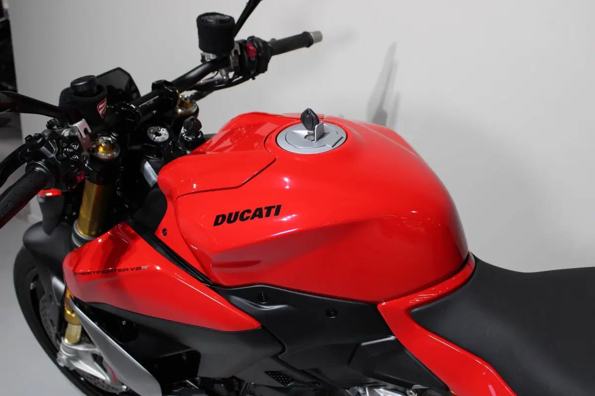 Ducati Streetfighter V2 S (2025 - 26) (5)