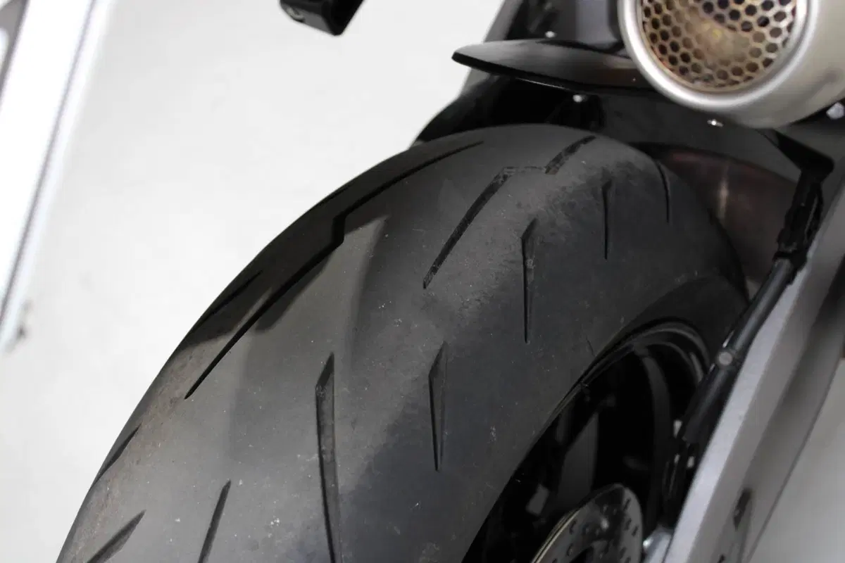 Ducati Streetfighter V2 S (2025 - 26) (8)