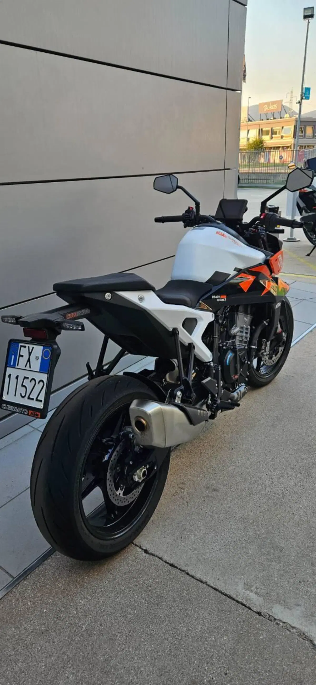 KTM 990 Duke (2024 - 26) (4)