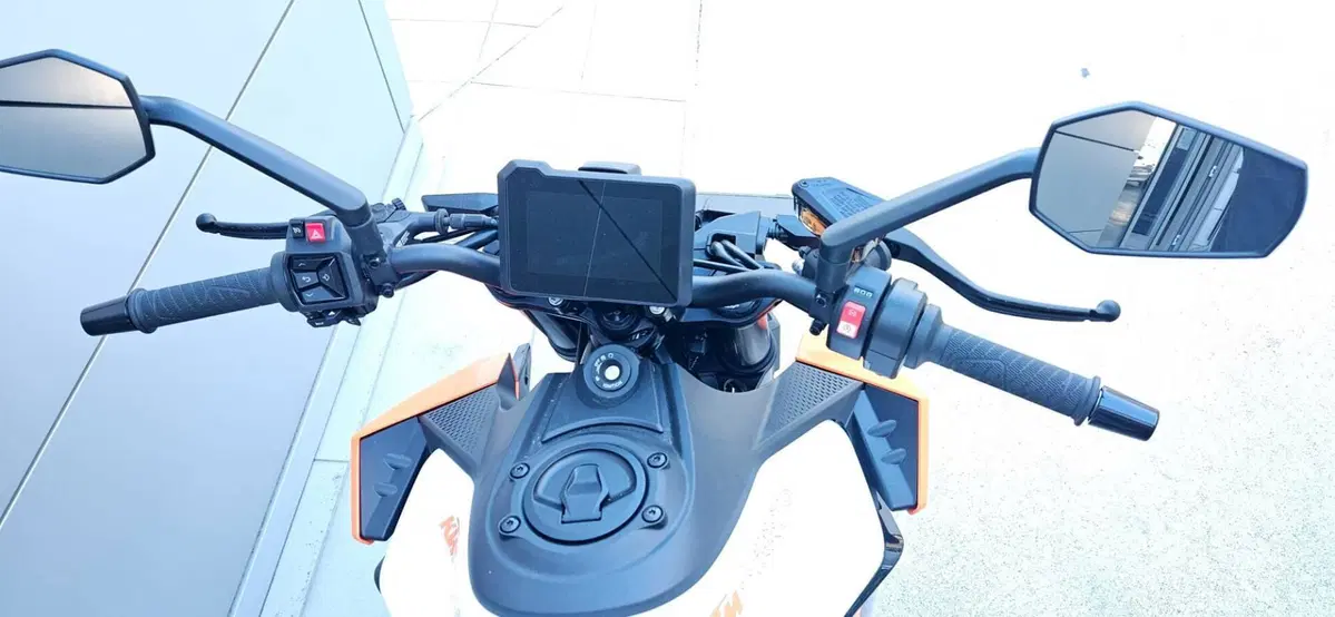 KTM 990 Duke (2024 - 26) (6)