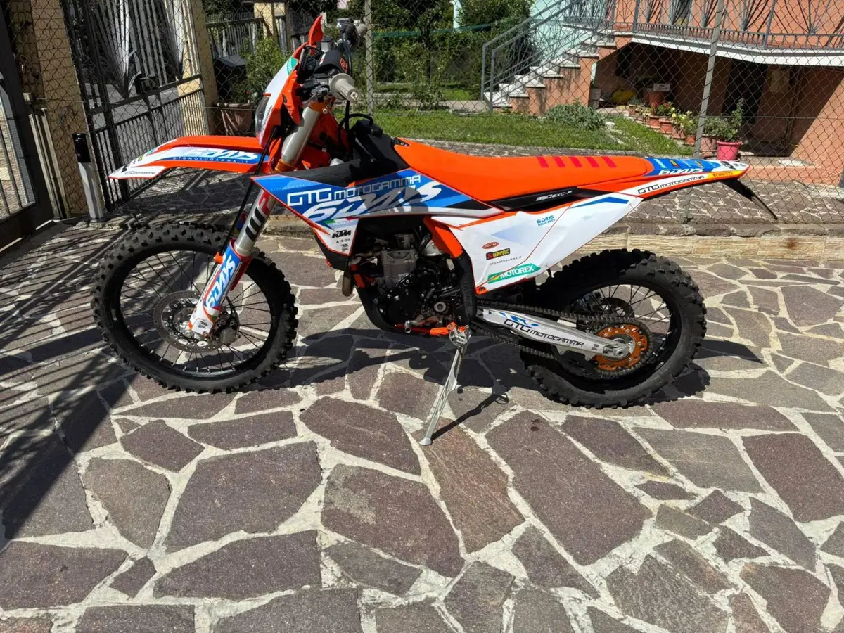 KTM 350 EXC-F Six Days (2025) (3)