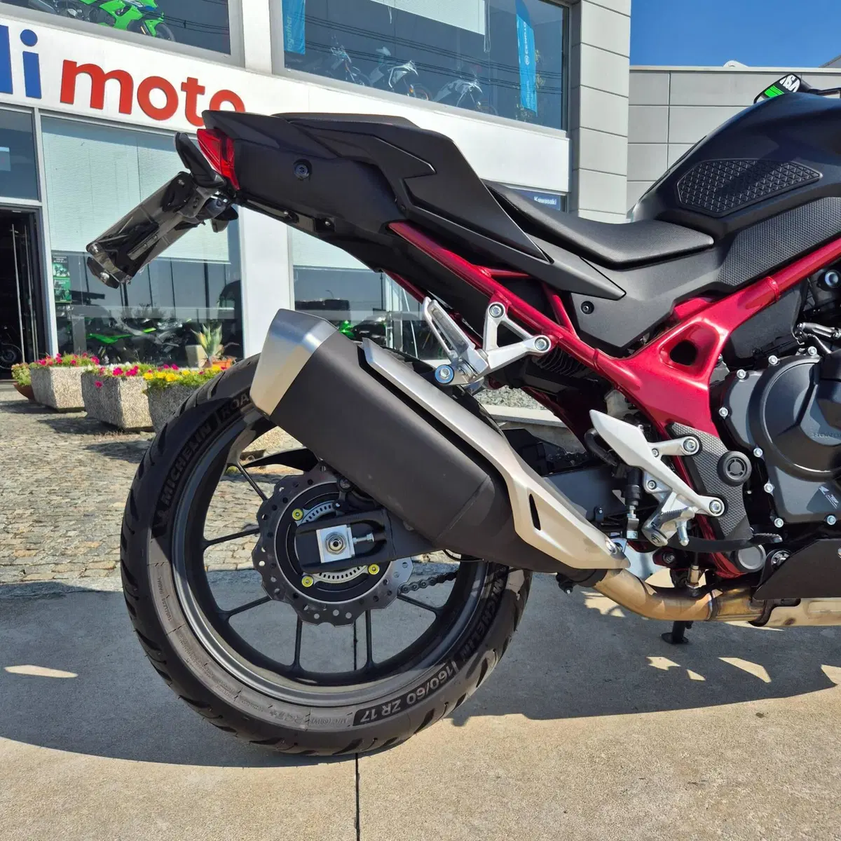 Honda CB 750 Hornet (2026) (5)