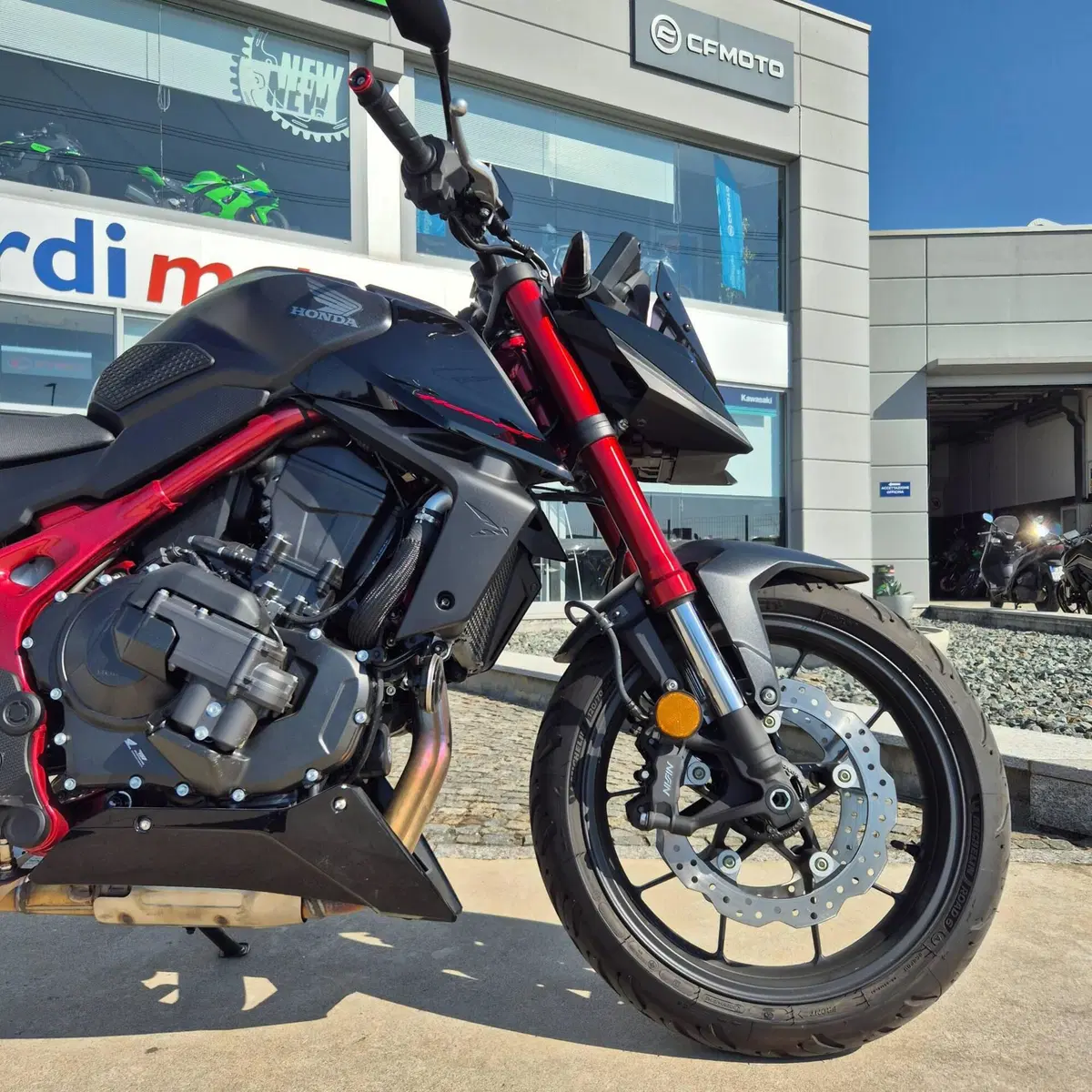 Honda CB 750 Hornet (2026) (6)