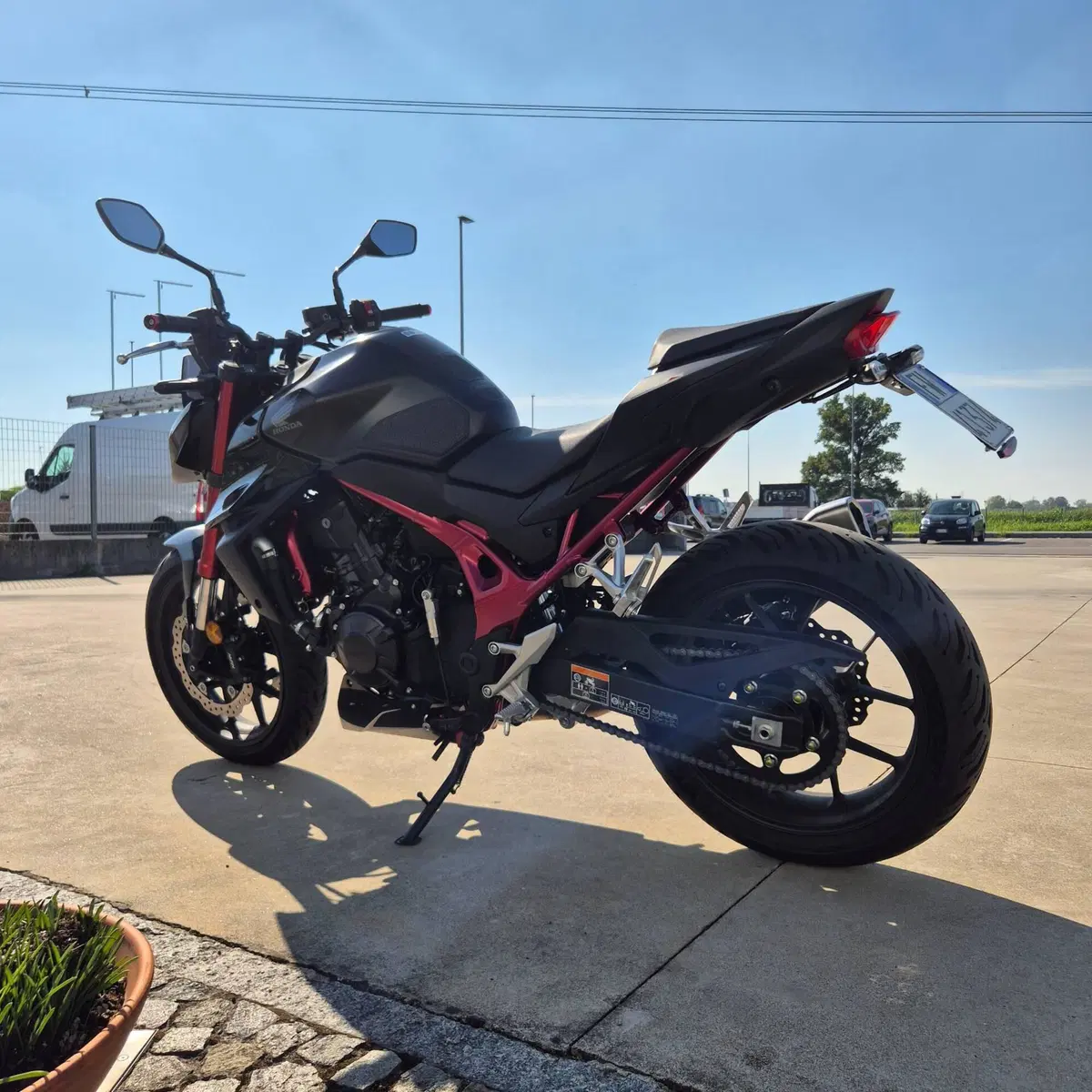 Honda CB 750 Hornet (2026) (3)