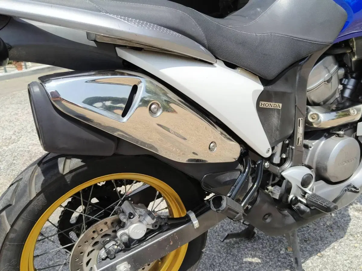 Honda Transalp XL 700 V ABS (2007 - 2013) (5)