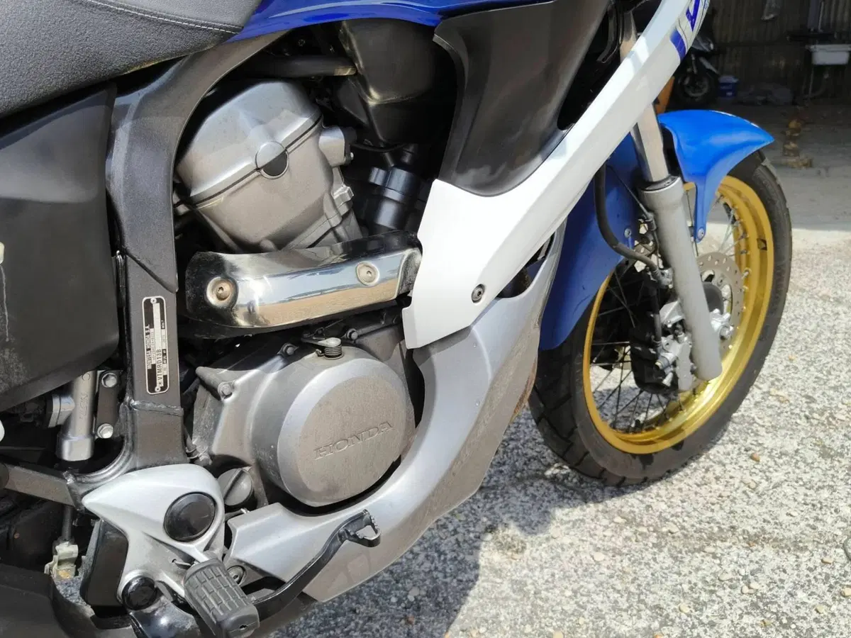 Honda Transalp XL 700 V ABS (2007 - 2013) (7)