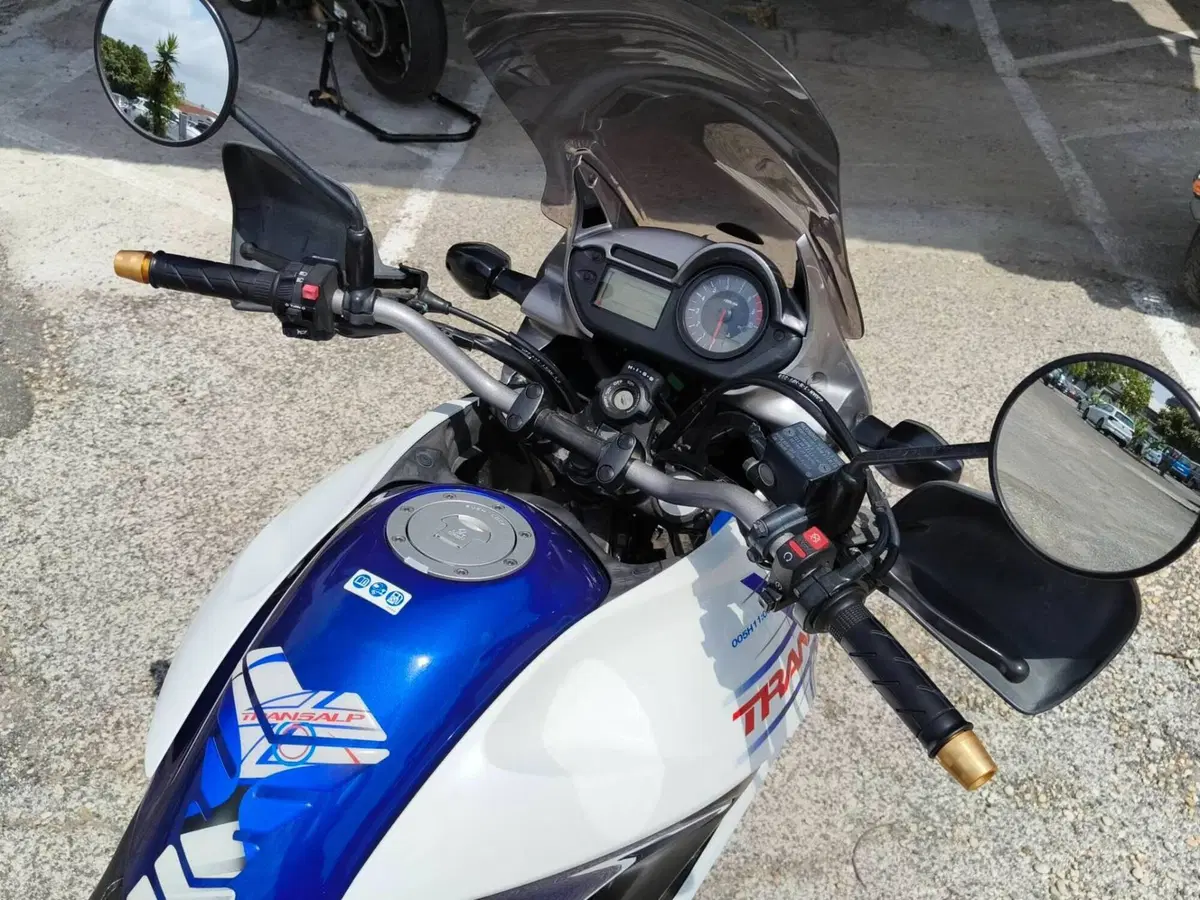 Honda Transalp XL 700 V ABS (2007 - 2013) (11)