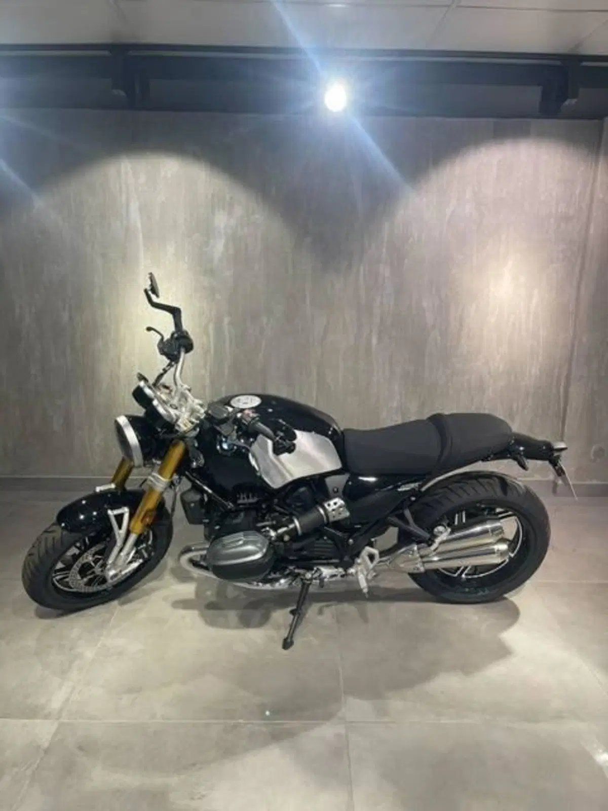 Bmw R 12 nineT (2023 - 26) (2)