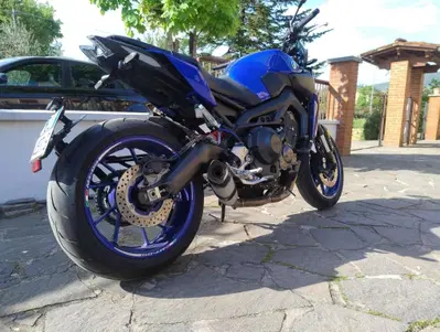 Yamaha MT-09 (2017 - 20) usata