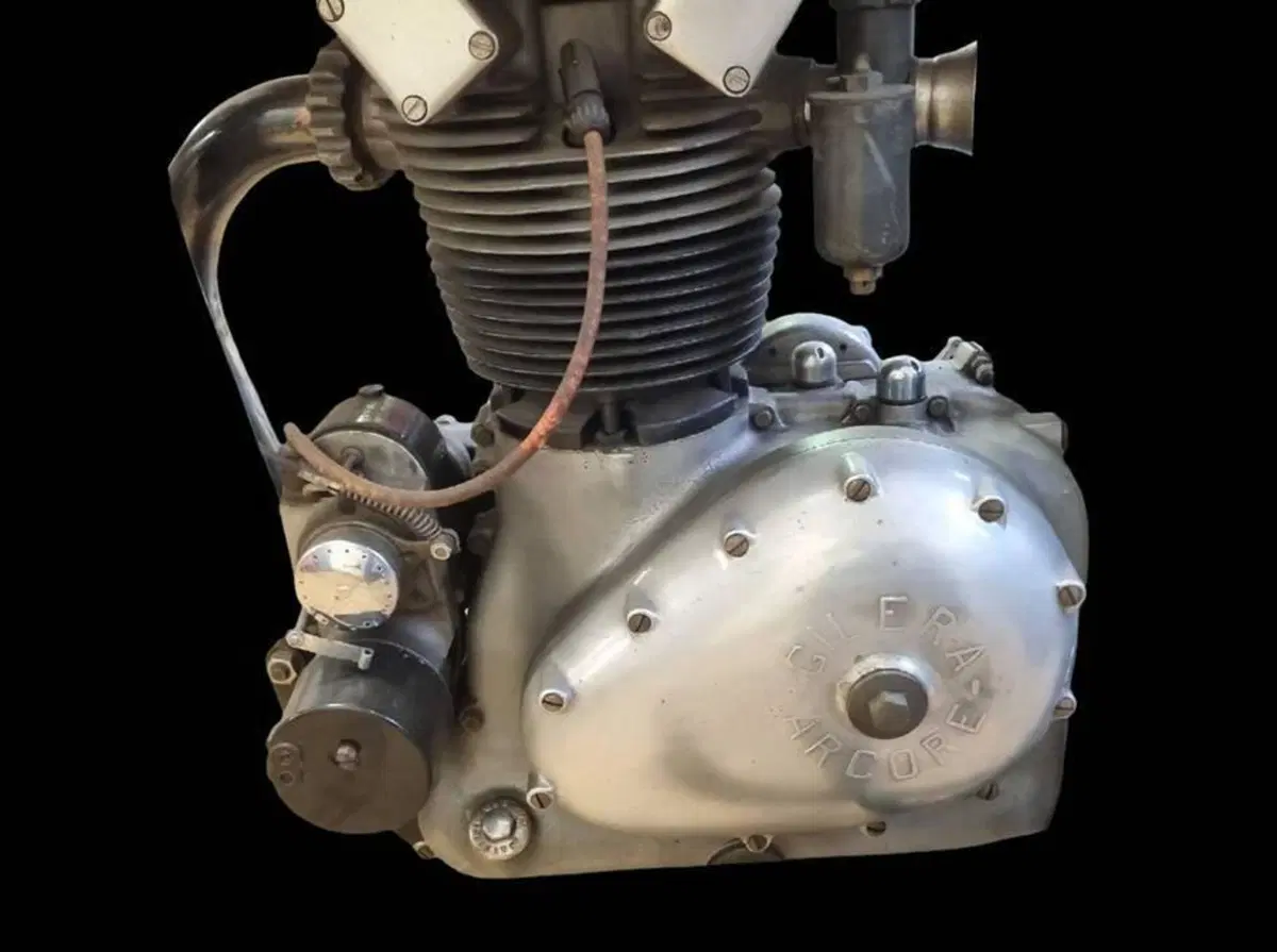 Gilera 500 SATURNO (5)