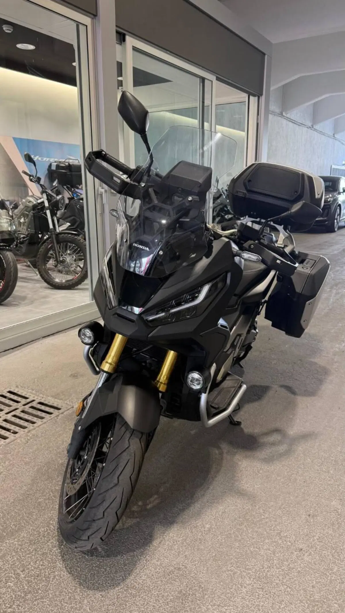 Honda X-ADV 750 DCT Travel (2021 - 24) (2)