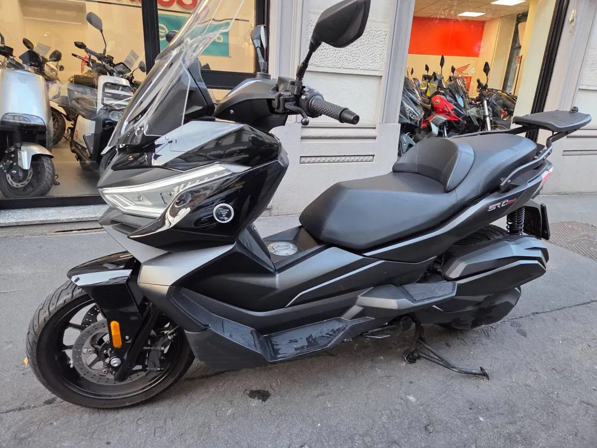 Voge Sfida SR4 (2022 - 24) (3)