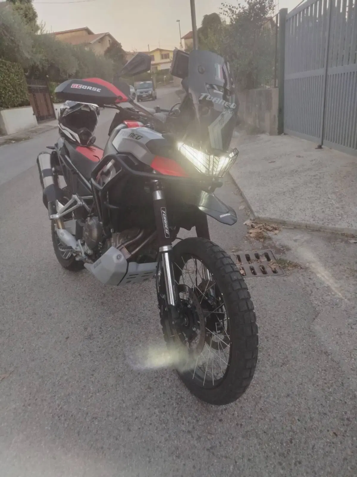 Aprilia Tuareg 660 (2022 - 24) (11)