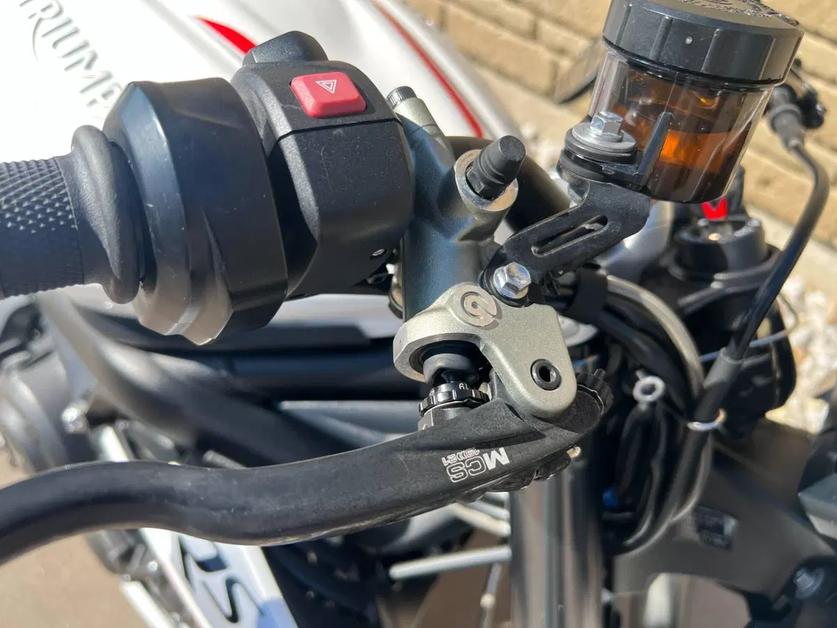Triumph Street Triple RS (2017 - 19) (9)
