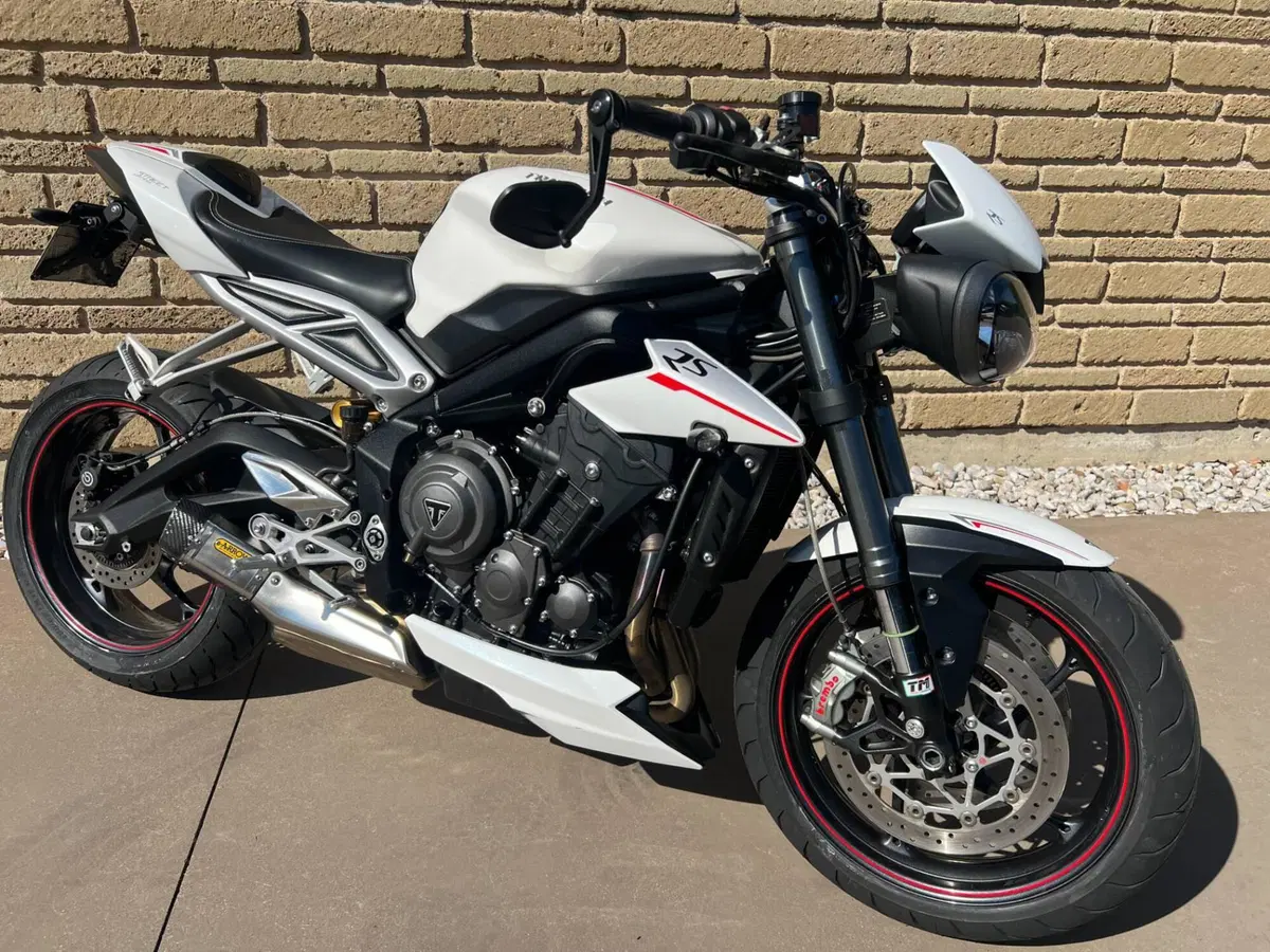 Triumph Street Triple RS (2017 - 19)