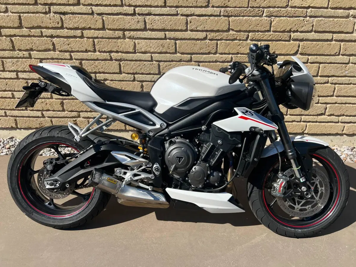 Triumph Street Triple RS (2017 - 19) (15)