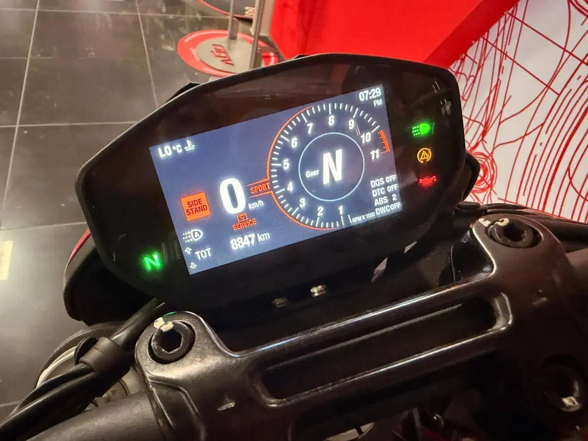 Ducati Hypermotard 950 (2019 - 20) (8)