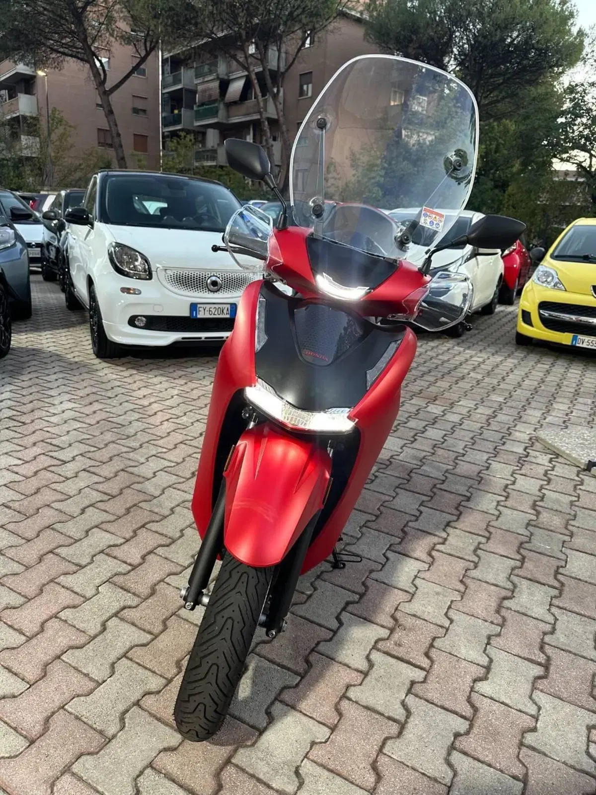 Honda SH 350i GT (2025 - 26) (2)
